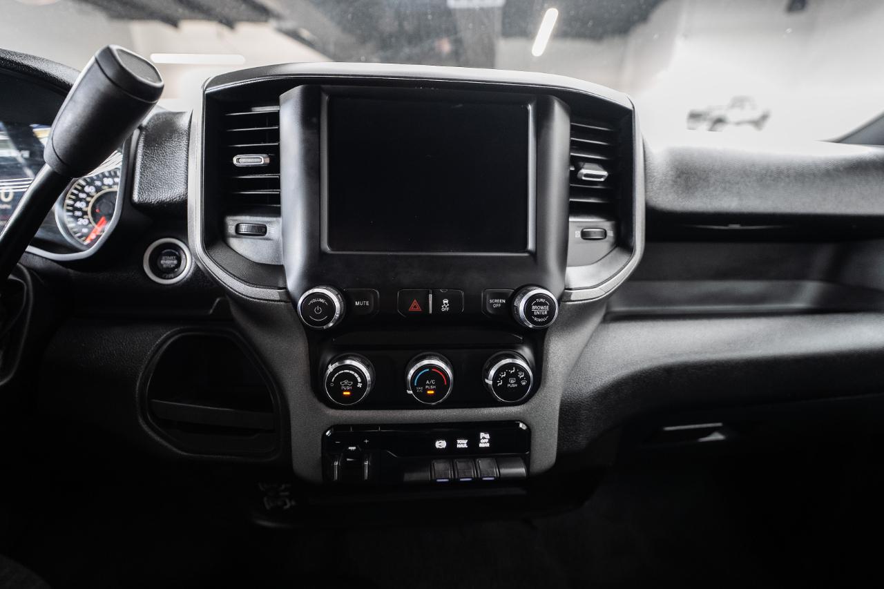 RAM 3500 Tradesman Crew Cab 4WD DRW 2024