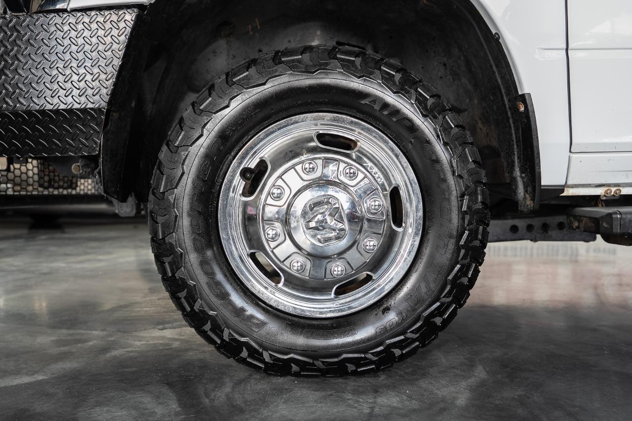RAM 3500 Tradesman Crew Cab 4WD DRW 2024