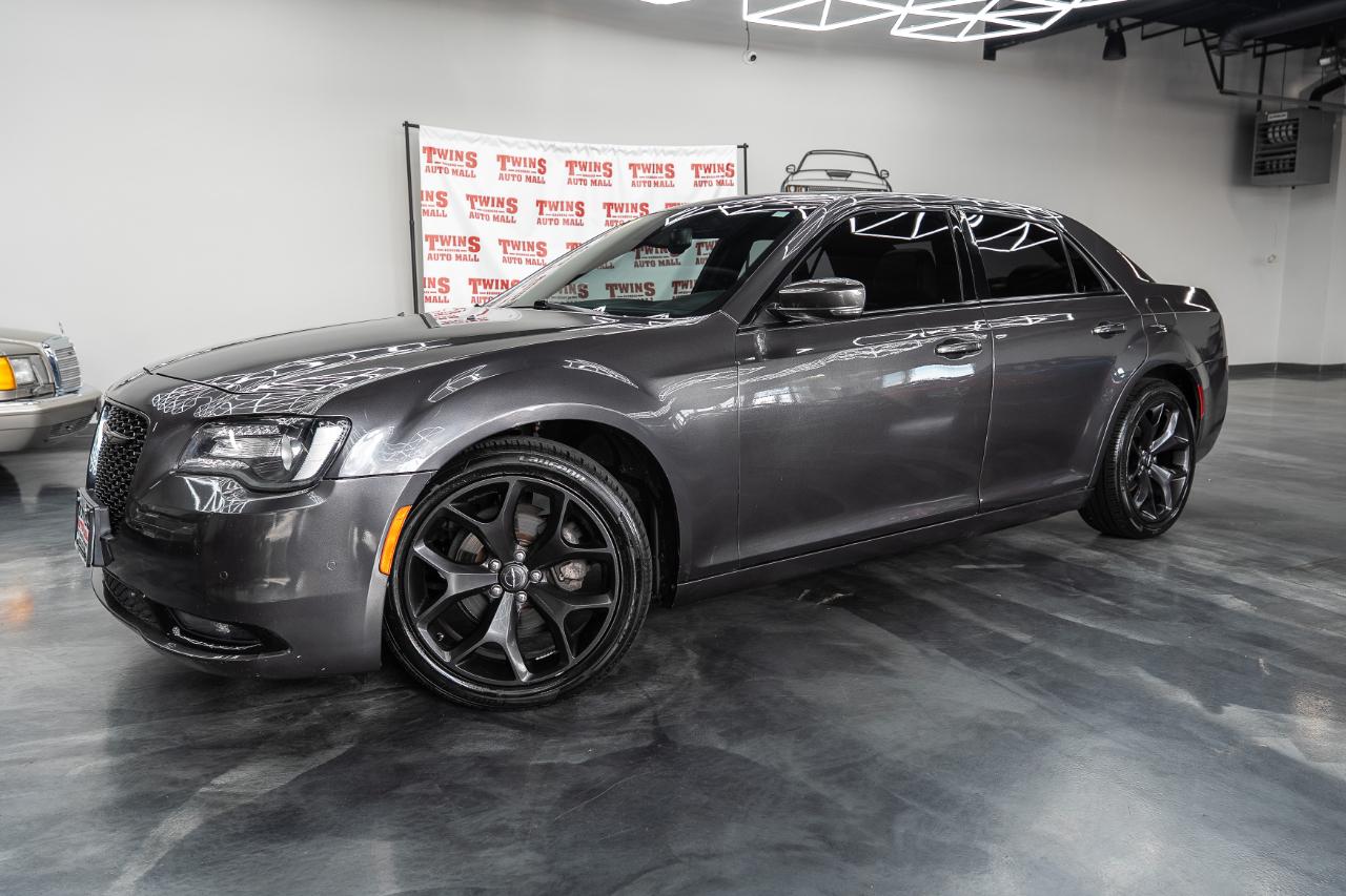 Chrysler 300 S V6 RWD 2021