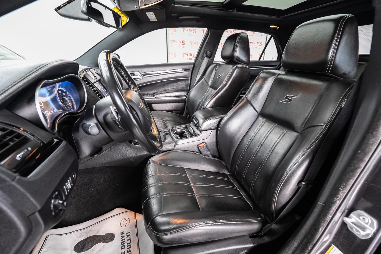 Chrysler 300 S V6 RWD 2021