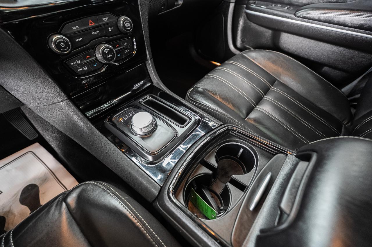 Chrysler 300 S V6 RWD 2021