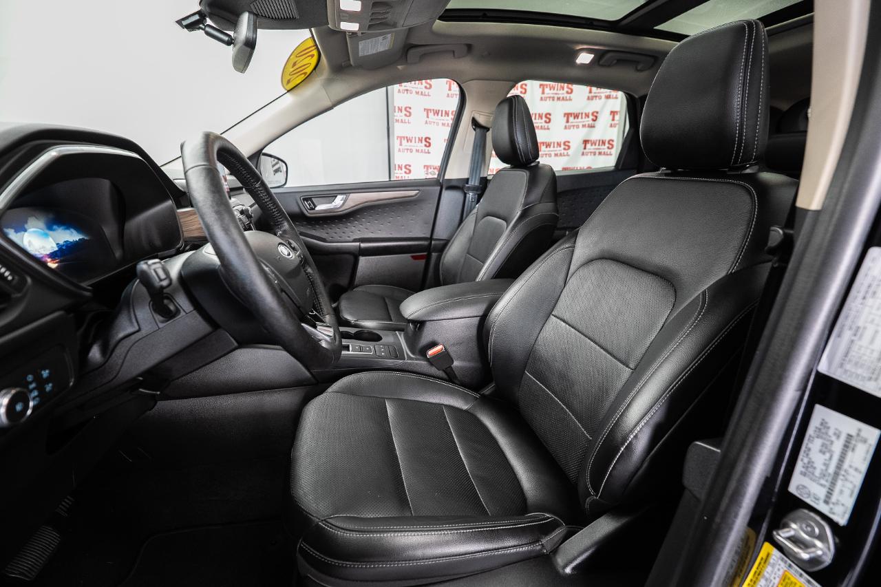 Ford Escape Hybrid Titanium AWD 2020