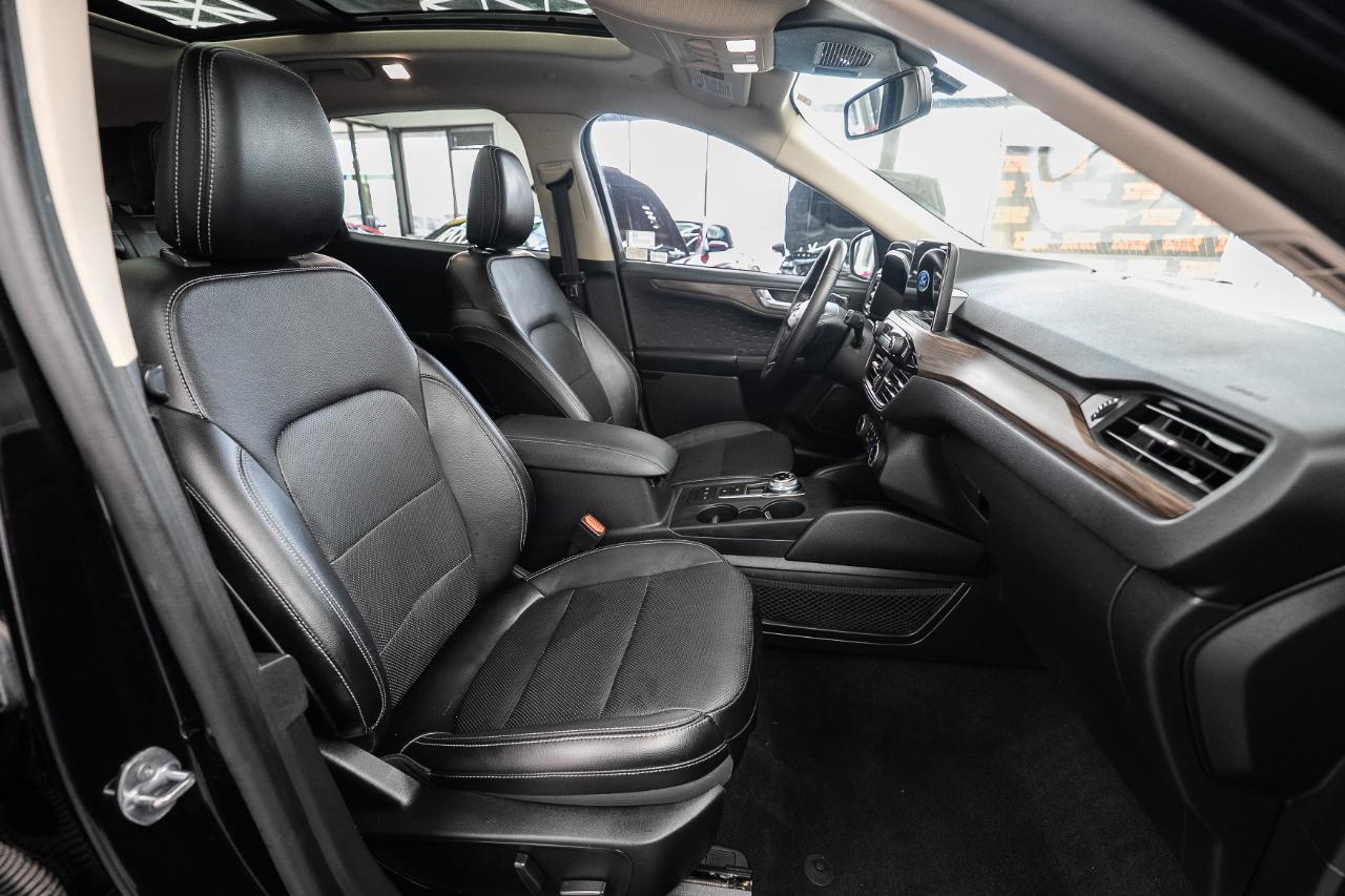 Ford Escape Hybrid Titanium AWD 2020