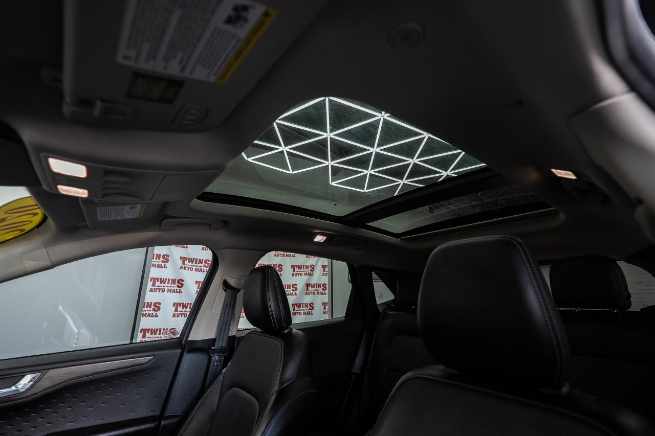 Ford Escape Hybrid Titanium AWD 2020