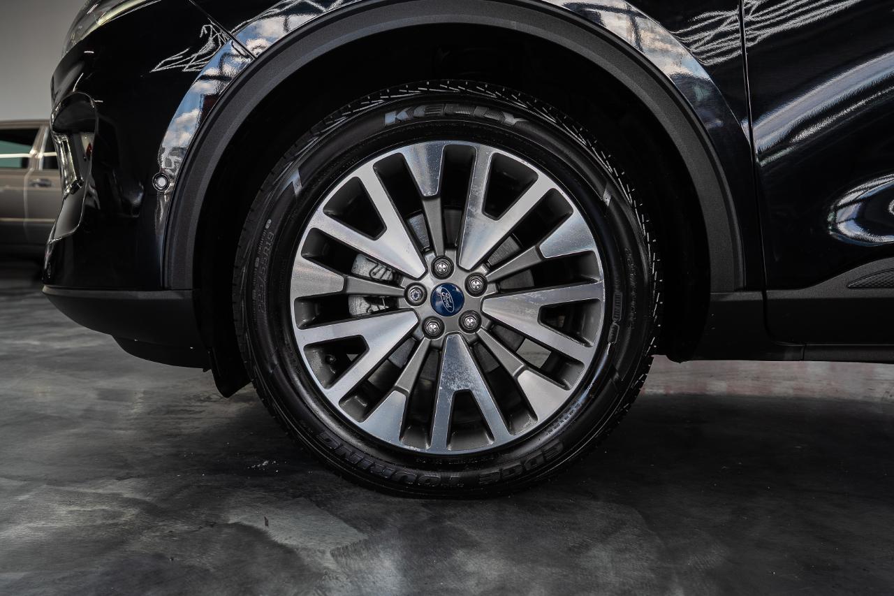Ford Escape Hybrid Titanium AWD 2020