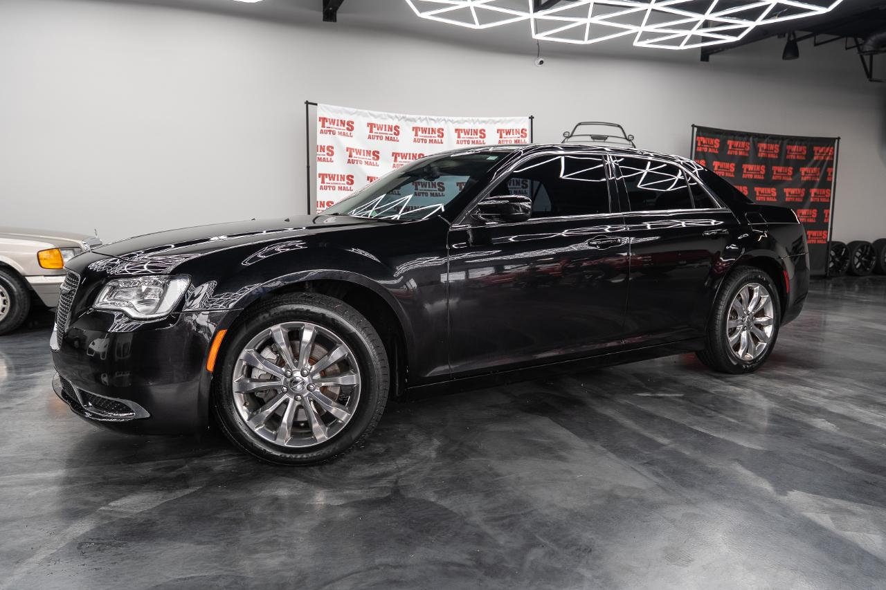 Chrysler 300 Touring AWD 2019