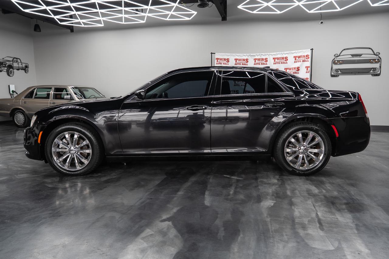 Chrysler 300 Touring AWD 2019