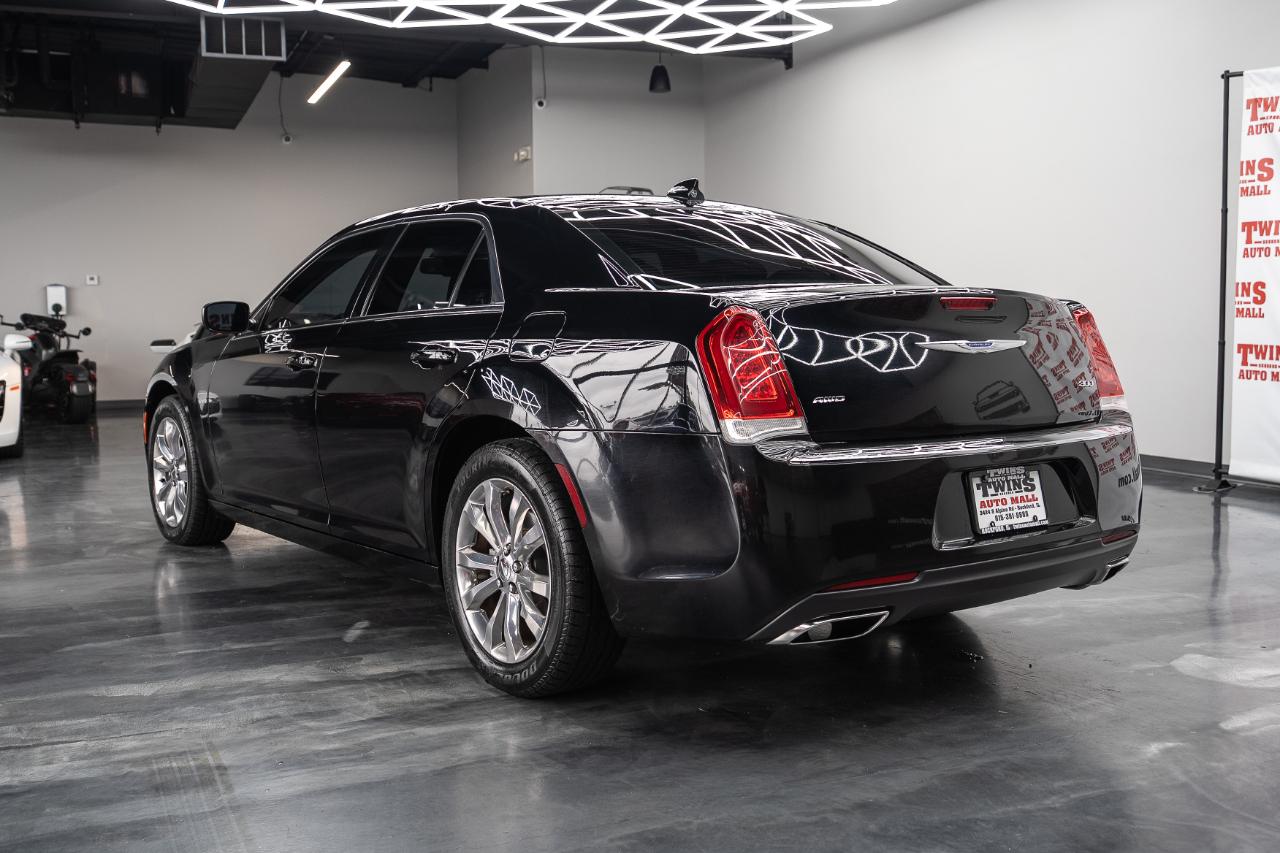 Chrysler 300 Touring AWD 2019