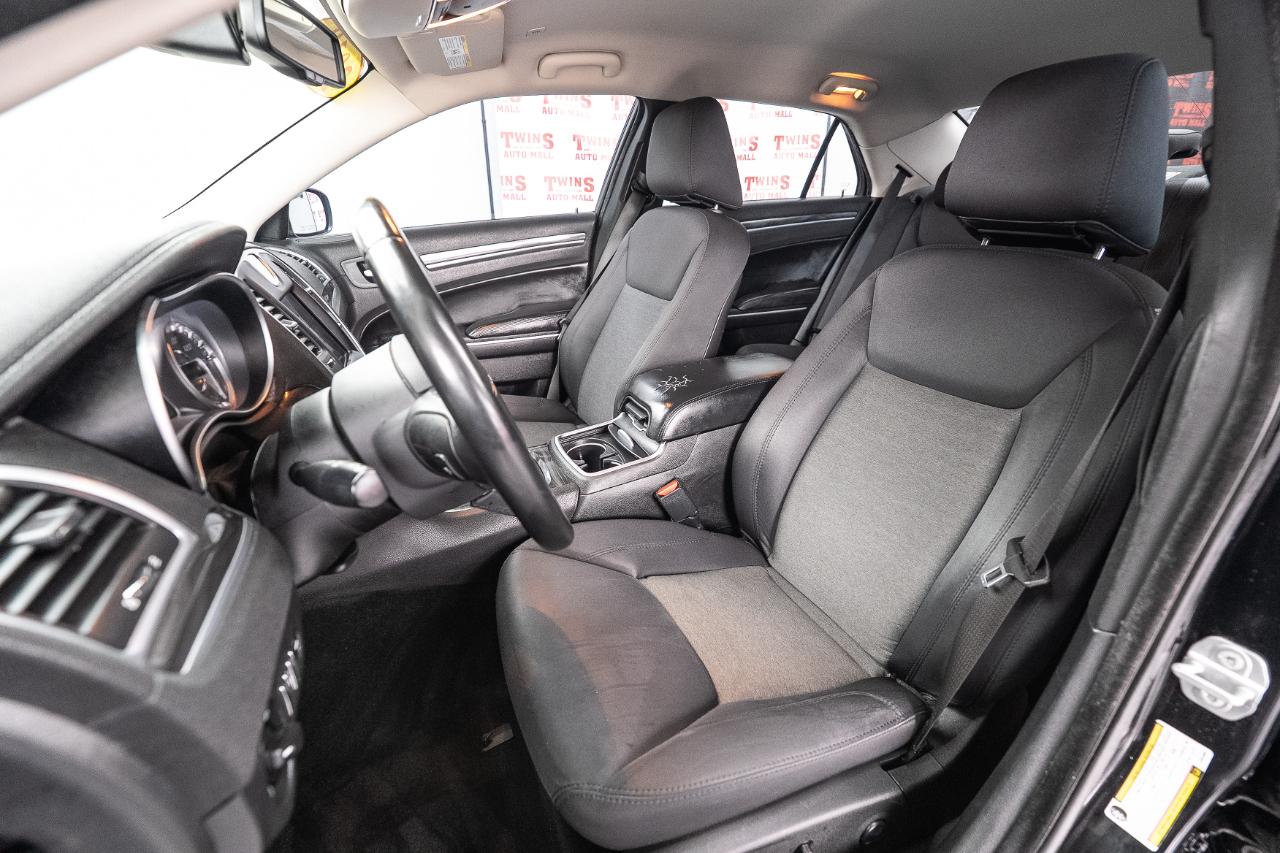 Chrysler 300 Touring AWD 2019
