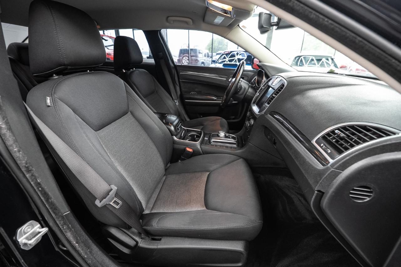 Chrysler 300 Touring AWD 2019