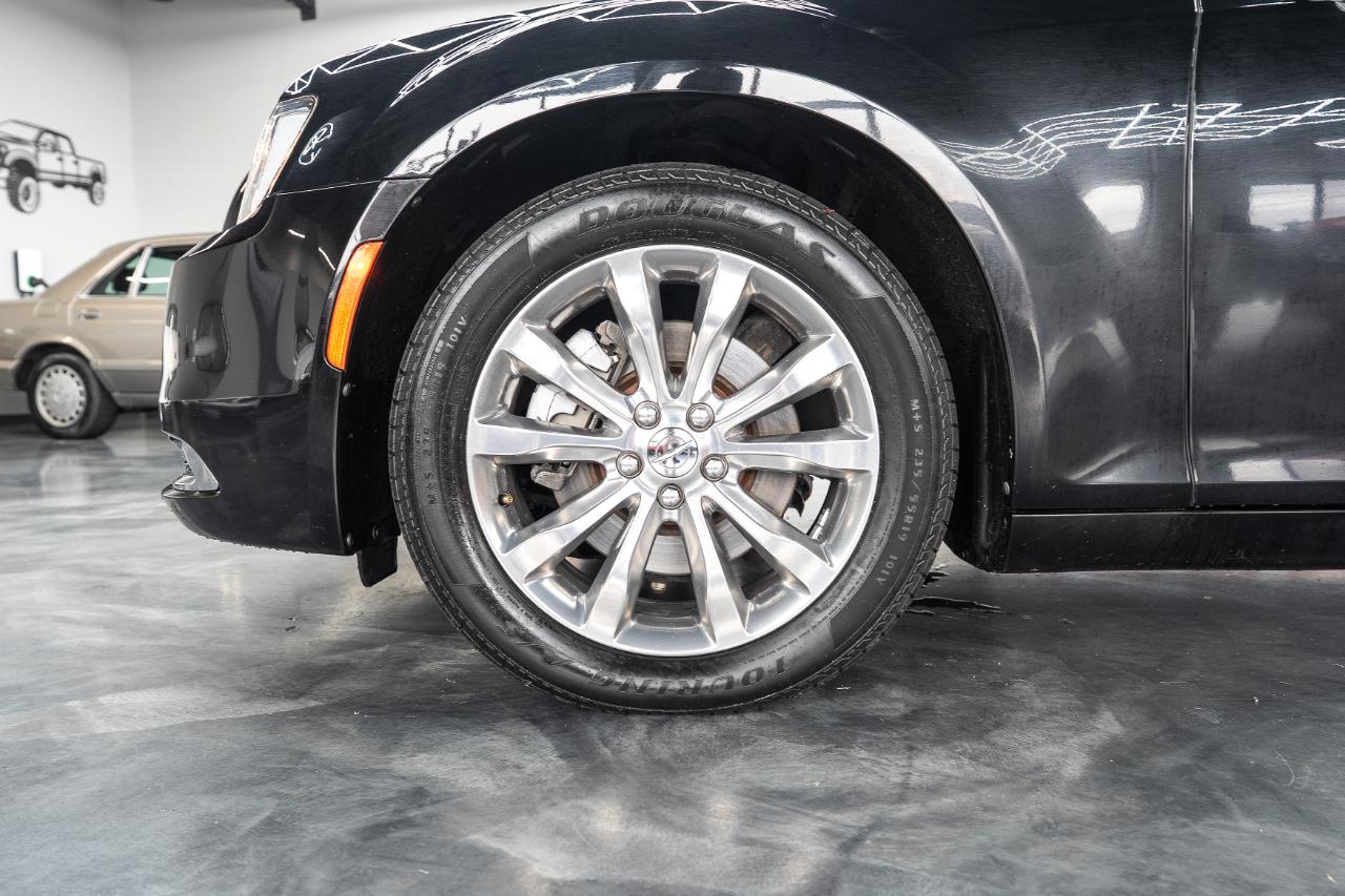 Chrysler 300 Touring AWD 2019
