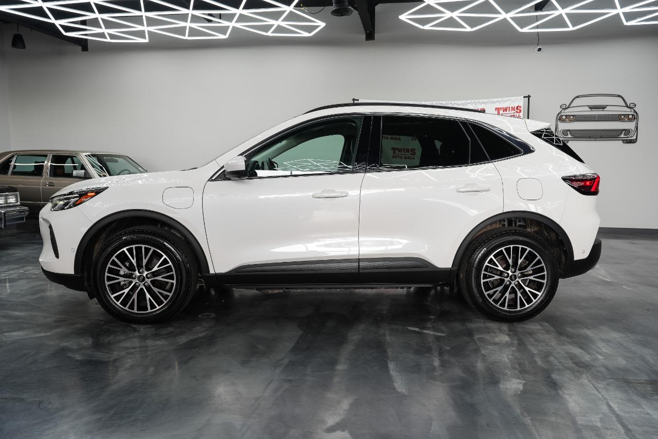 Ford Escape Plug-in Hybrid Base 2024
