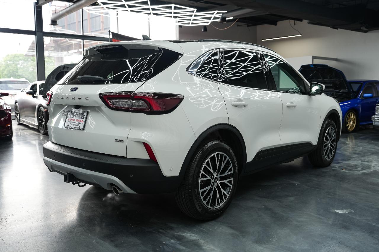 Ford Escape Plug-in Hybrid Base 2024