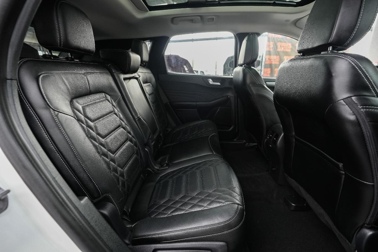 Ford Escape Plug-in Hybrid Base 2024