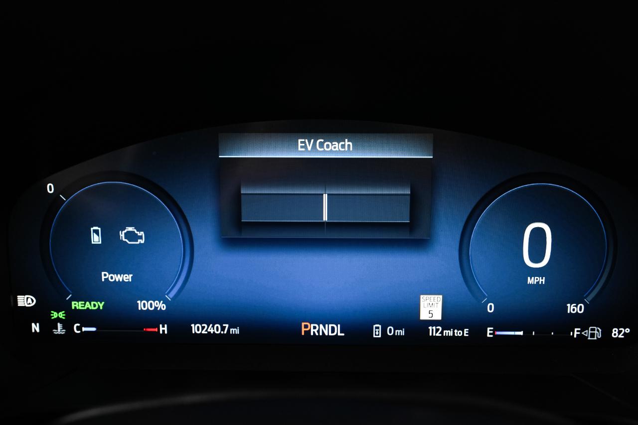 Ford Escape Plug-in Hybrid Base 2024