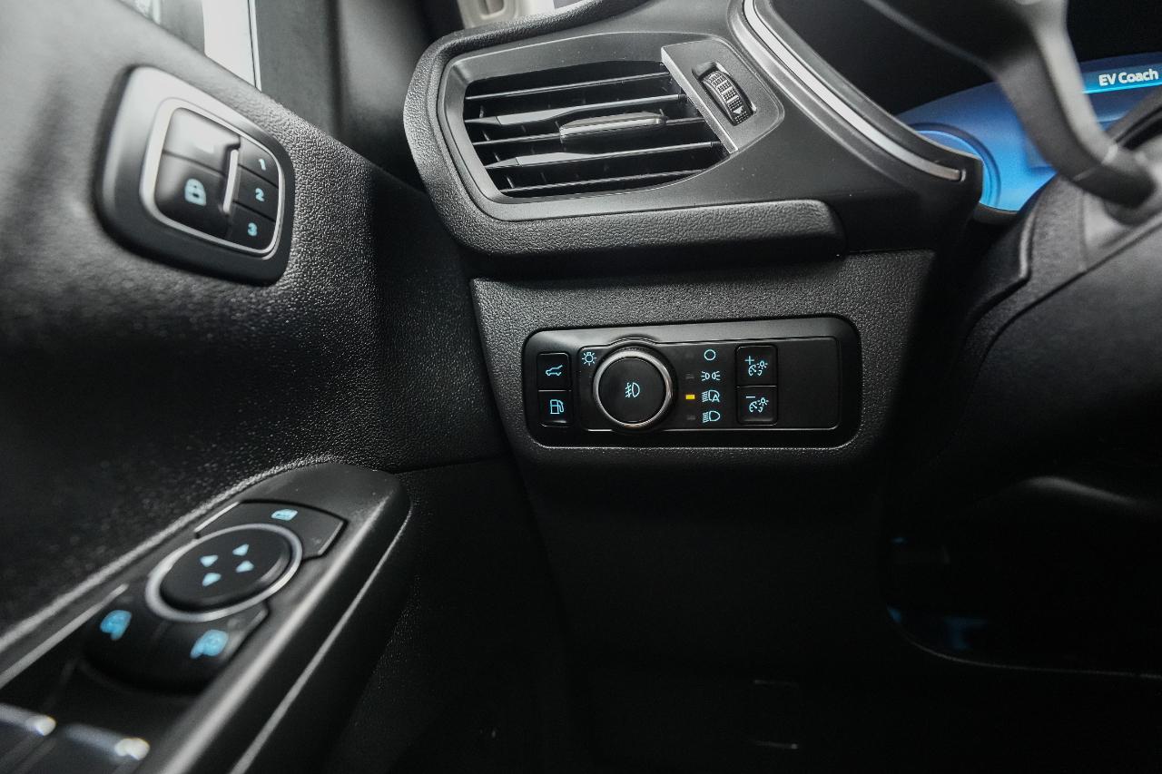 Ford Escape Plug-in Hybrid Base 2024
