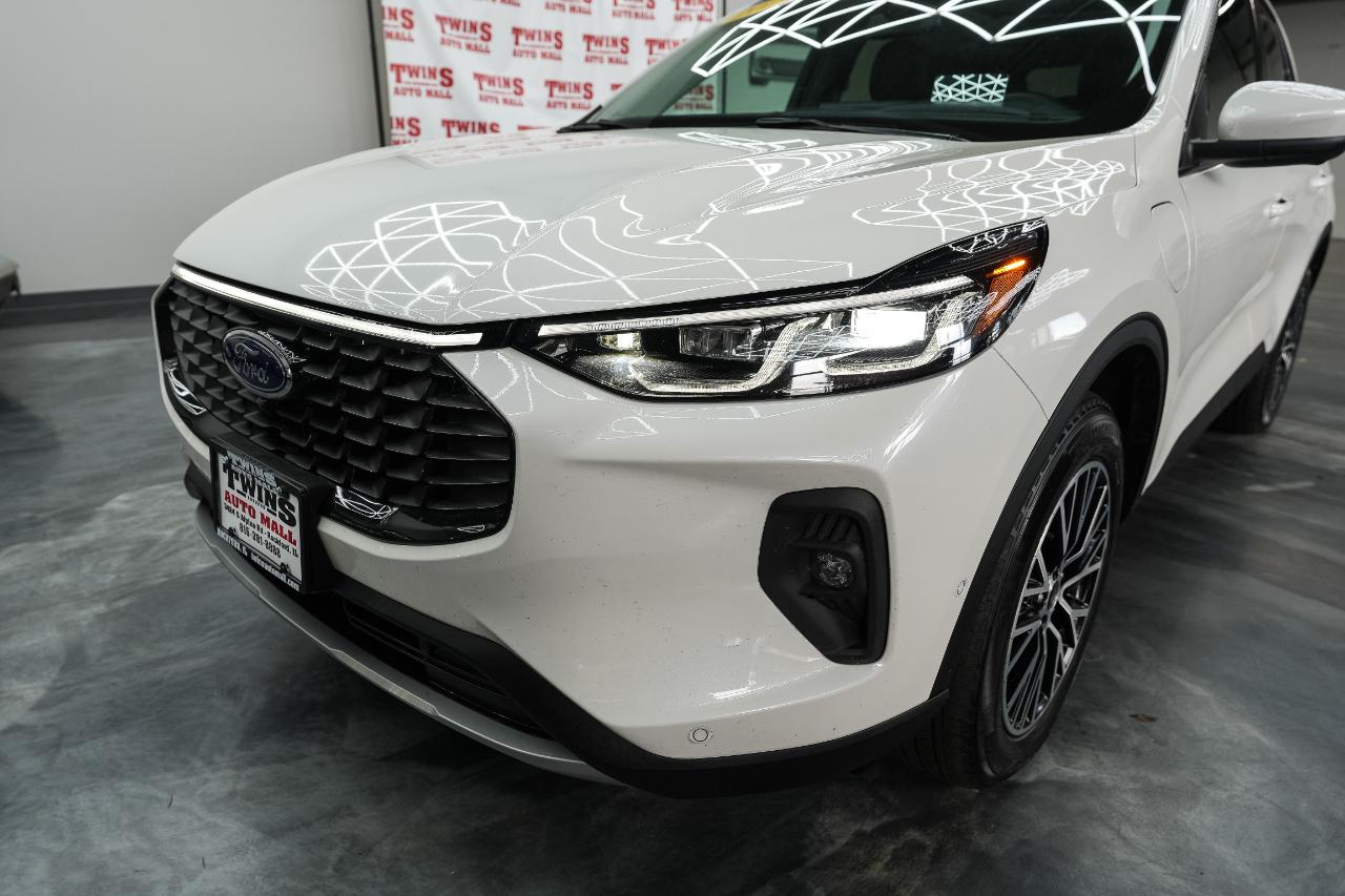 Ford Escape Plug-in Hybrid Base 2024