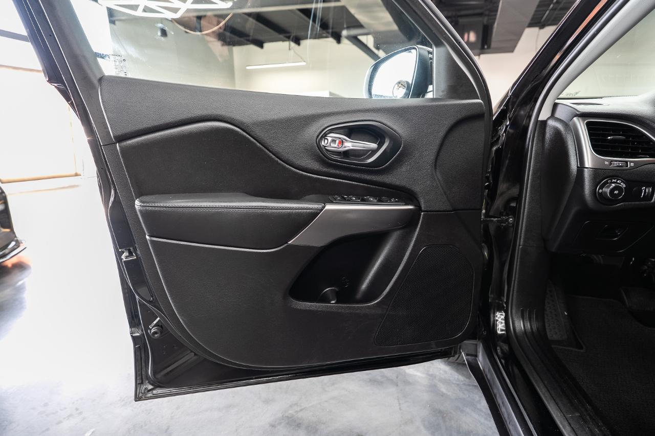 Jeep Cherokee Latitude 4WD 2019