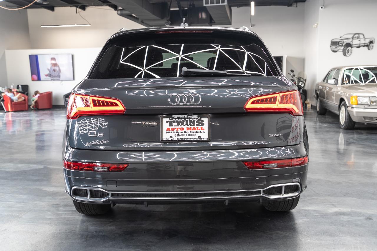 Audi Q5 S-Line Premium Plus 45 TFSI 4D SUV 2.0T 2020