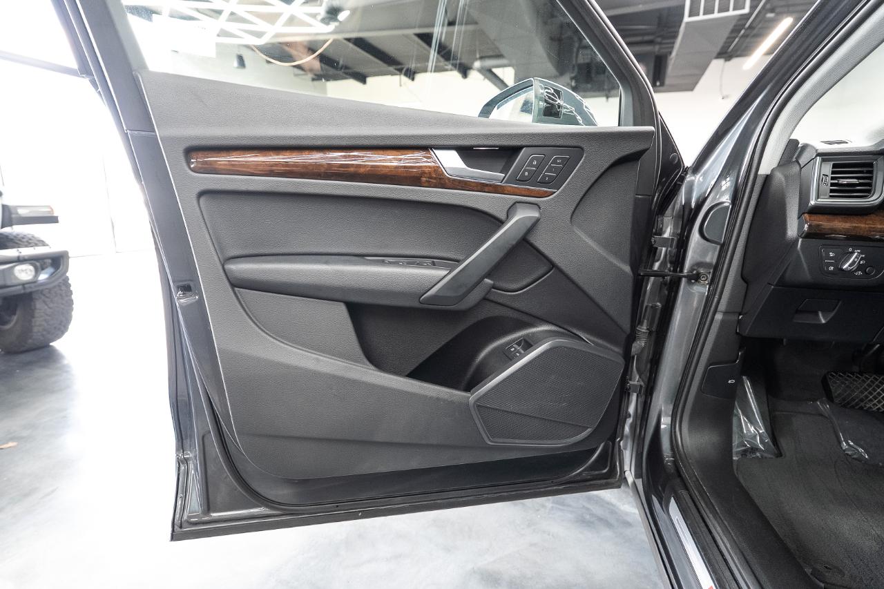 Audi Q5 S-Line Premium Plus 45 TFSI 4D SUV 2.0T 2020