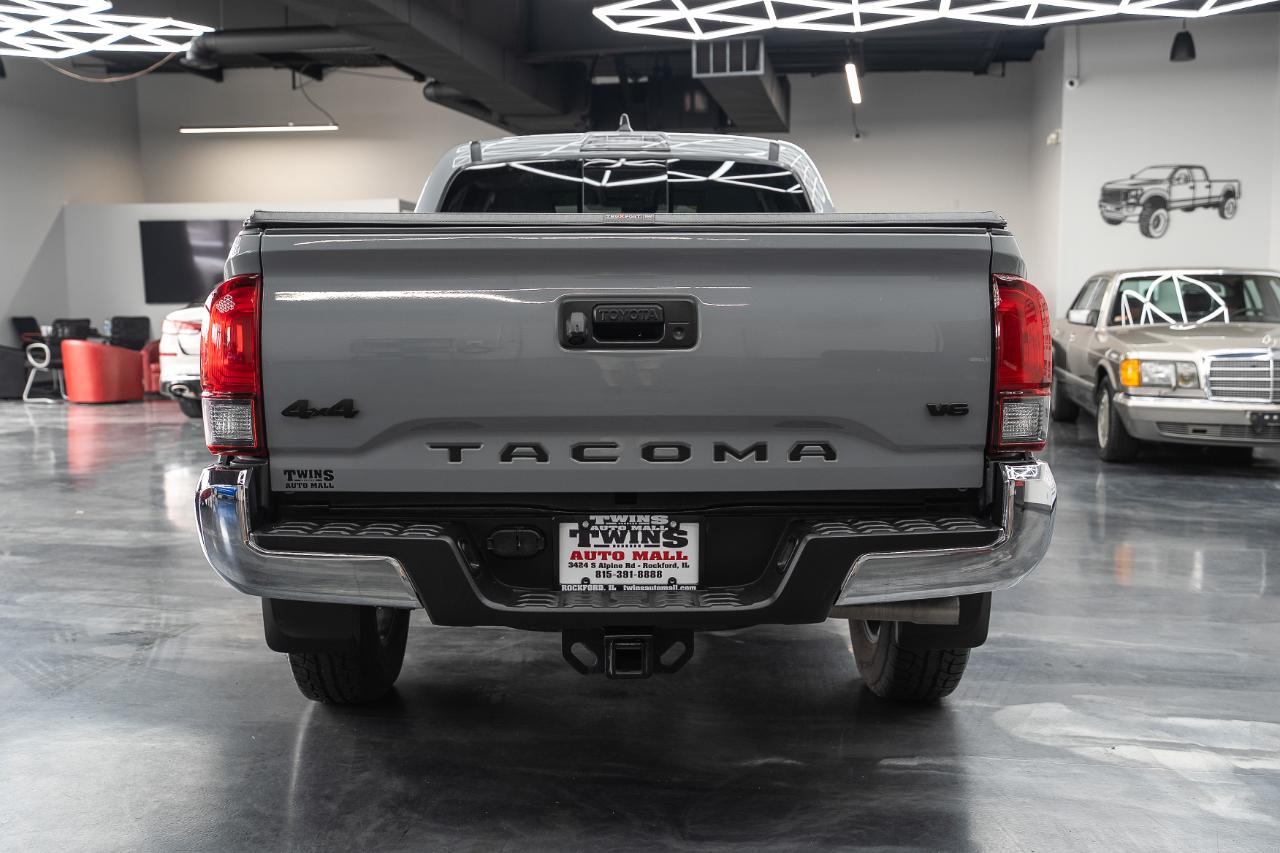 Toyota Tacoma 4WD Double Cab V6 AT SR5 (Natl) 2021