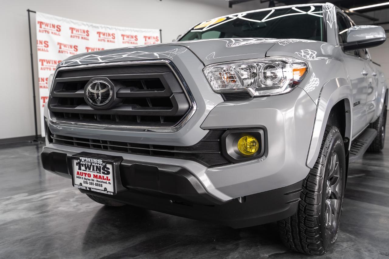 Toyota Tacoma 4WD Double Cab V6 AT SR5 (Natl) 2021