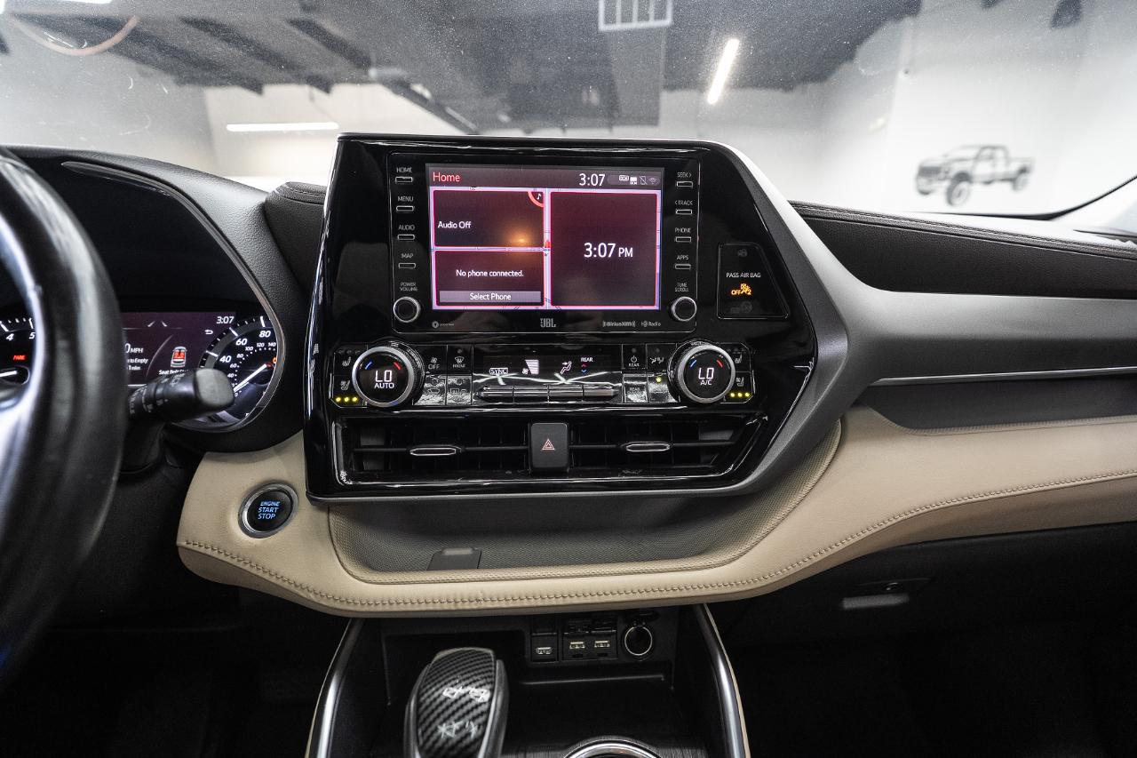Toyota Highlander Limited 2021