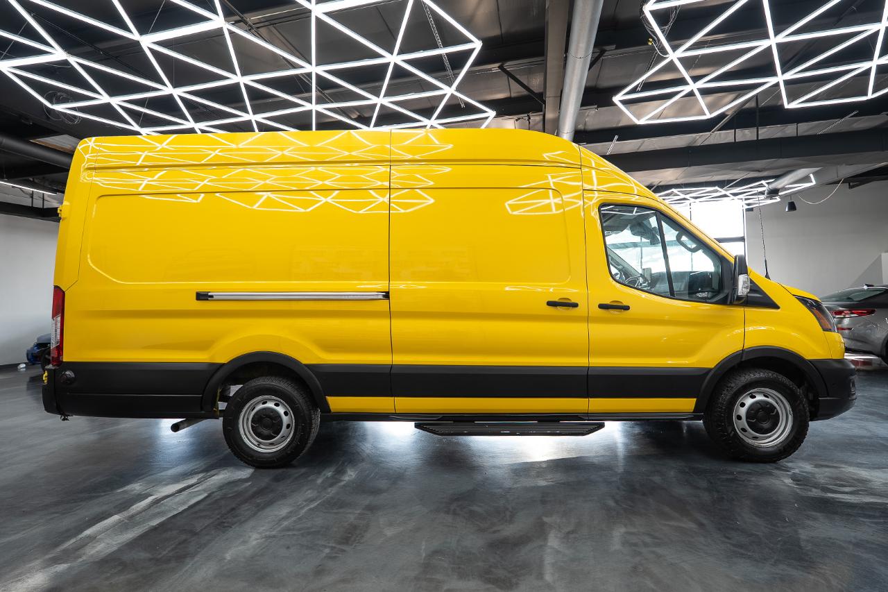 Ford Transit 250 Van High Roof w/Sliding Pass. 148-in. WB EL 2020