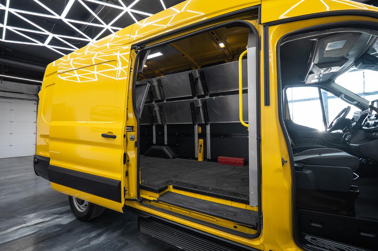 Ford Transit 250 Van High Roof w/Sliding Pass. 148-in. WB EL 2020