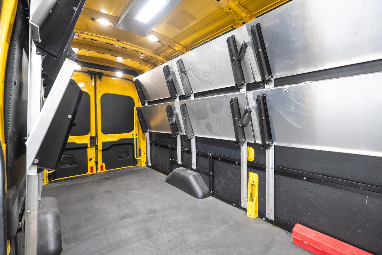 Ford Transit 250 Van High Roof w/Sliding Pass. 148-in. WB EL 2020