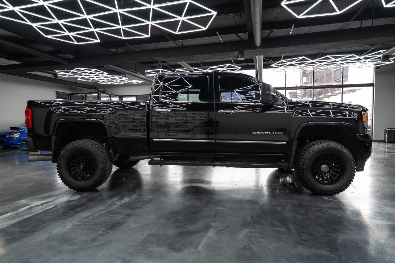 GMC Sierra 2500HD Denali Crew Cab 4WD 2015