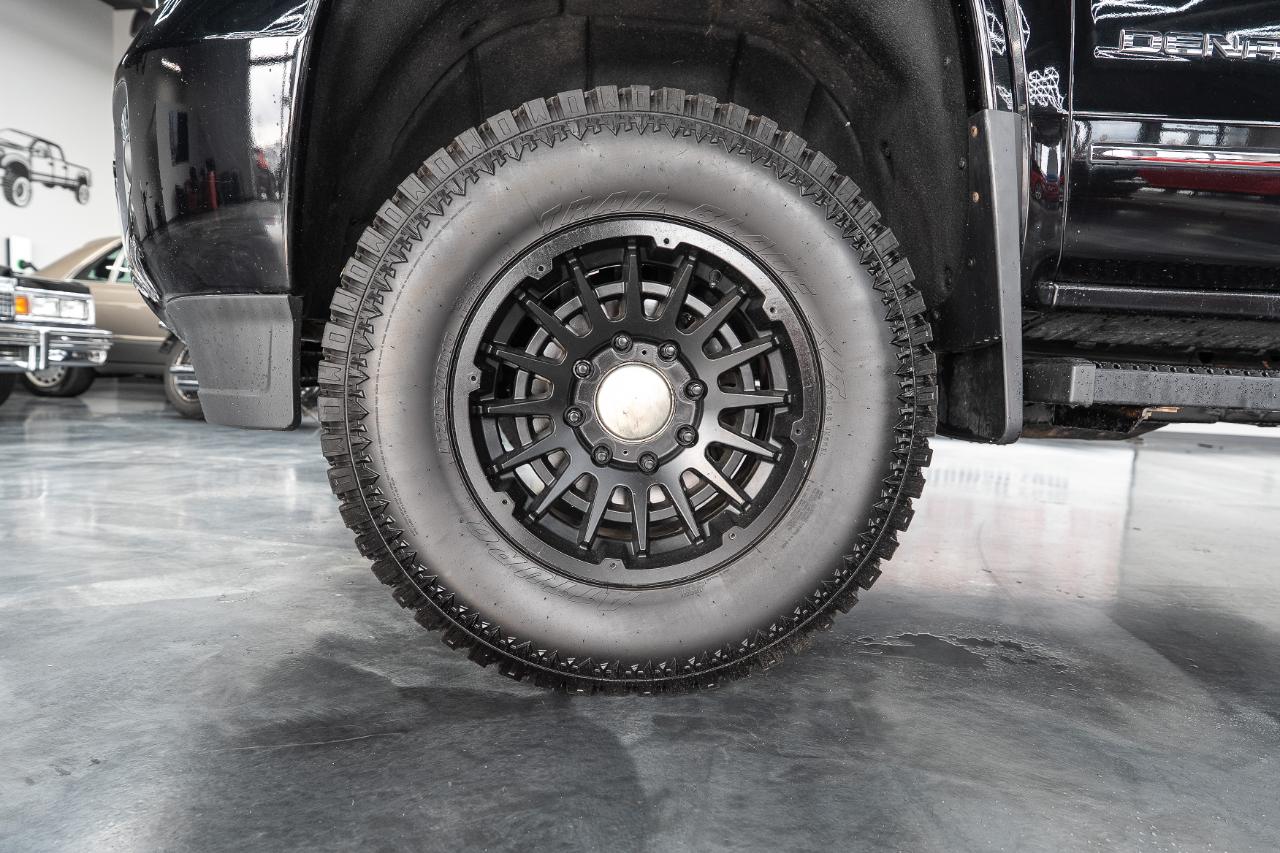 GMC Sierra 2500HD Denali Crew Cab 4WD 2015