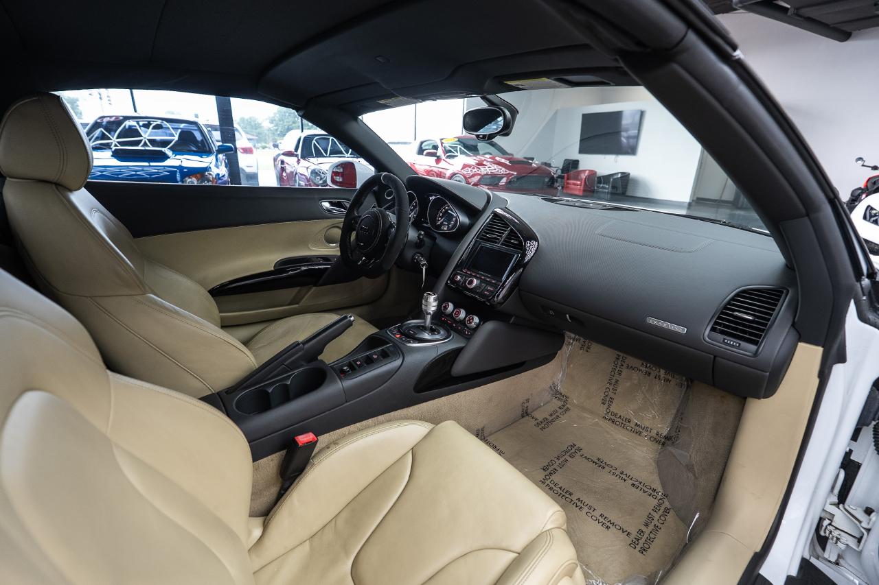 Audi R8 2dr Conv Auto quattro Spyder V10 2011