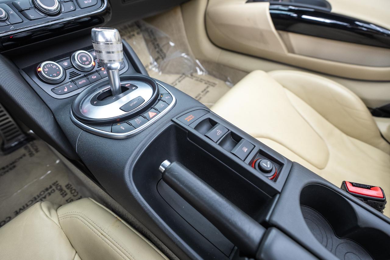 Audi R8 2dr Conv Auto quattro Spyder V10 2011