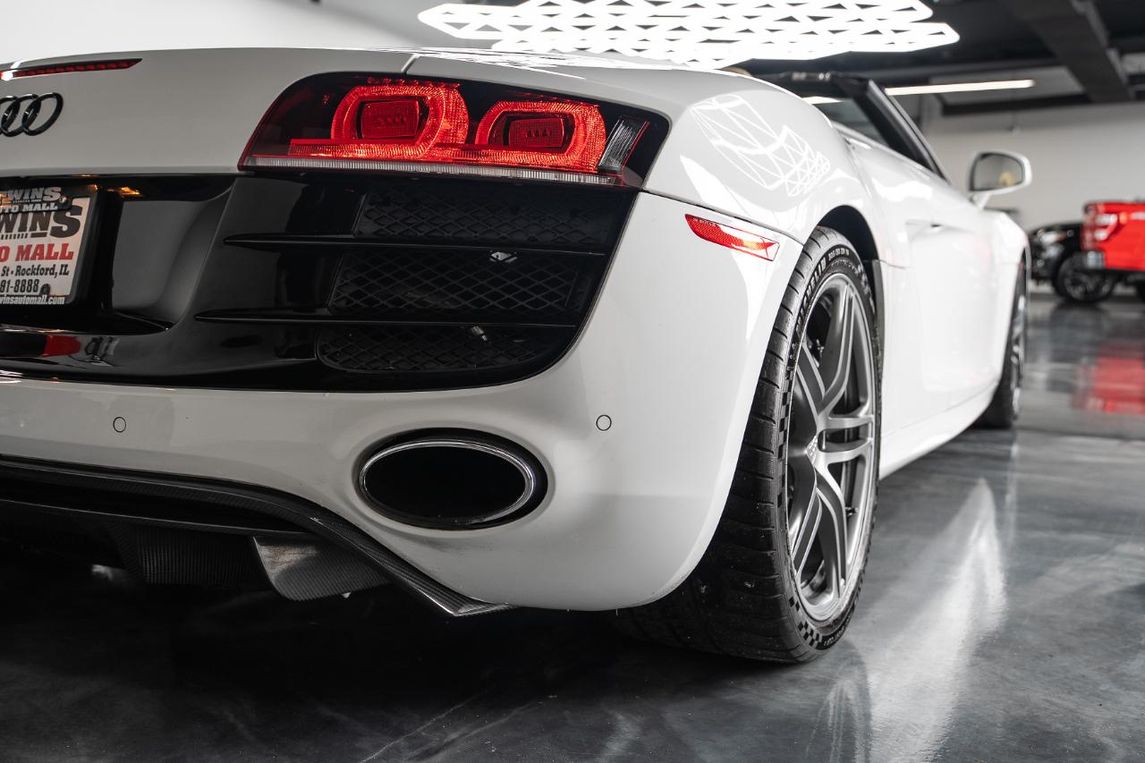 Audi R8 2dr Conv Auto quattro Spyder V10 2011
