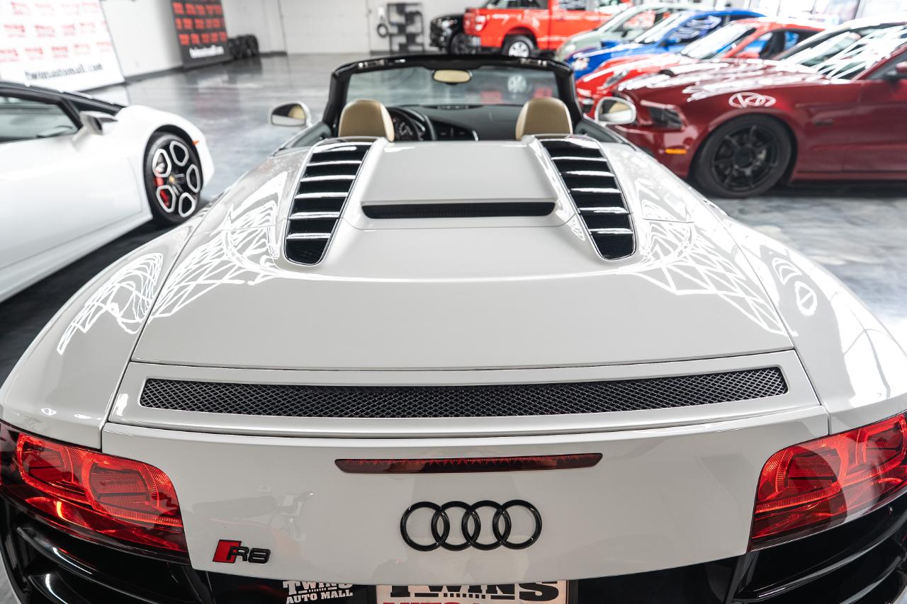 Audi R8 2dr Conv Auto quattro Spyder V10 2011