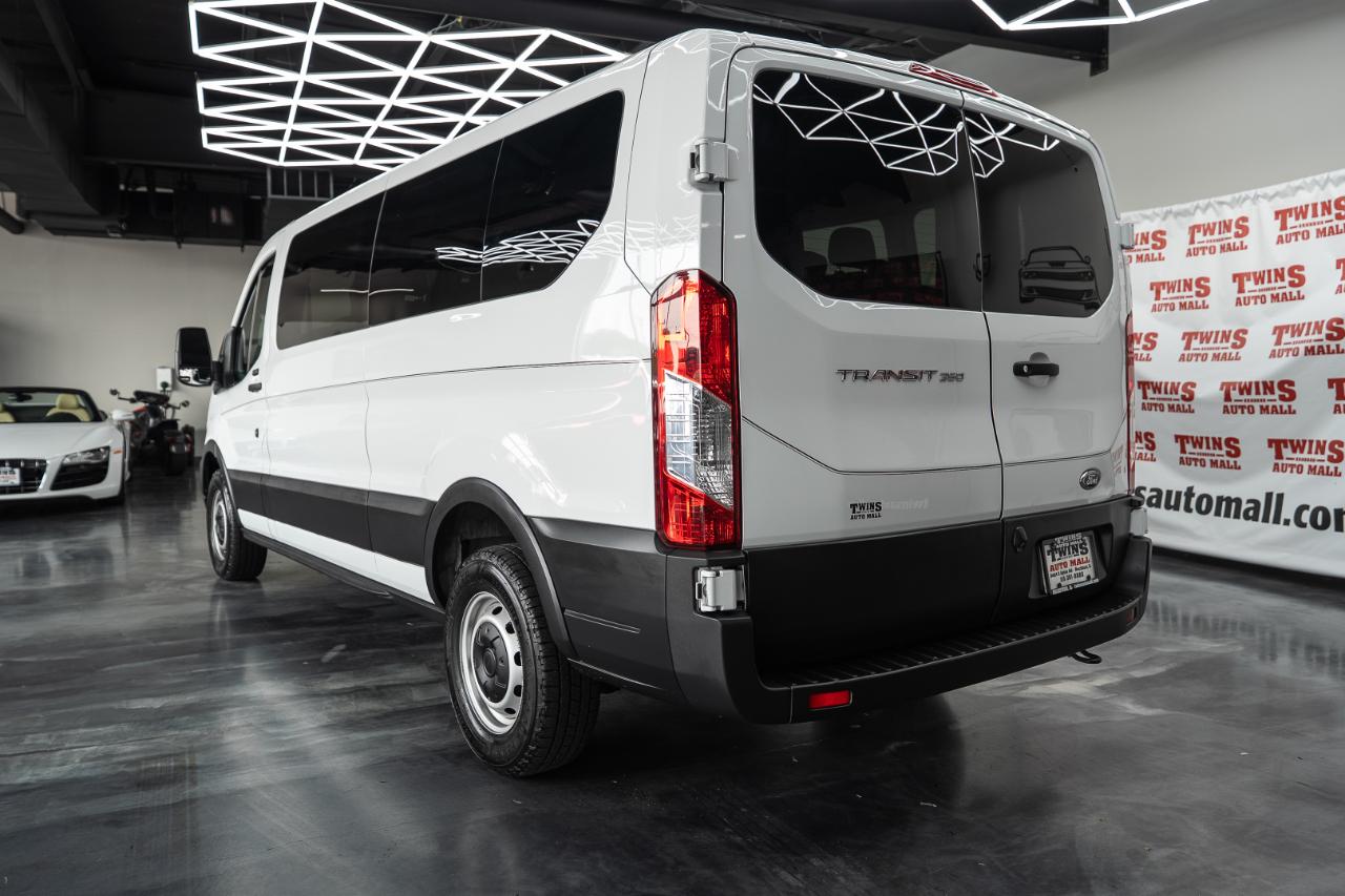 Ford Transit 350 Wagon Low Roof XL w/Sliding Pass. 148-in. WB 2023