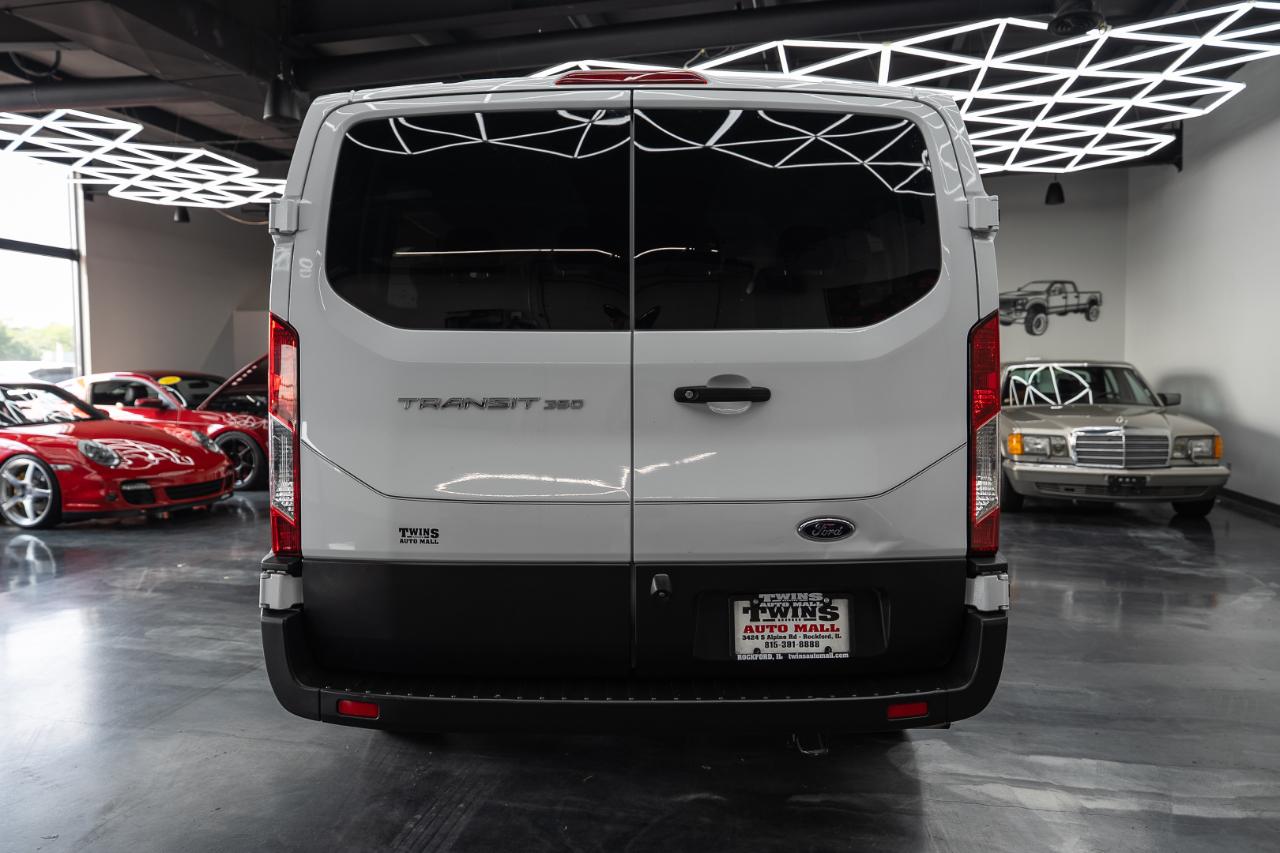 Ford Transit 350 Wagon Low Roof XL w/Sliding Pass. 148-in. WB 2023