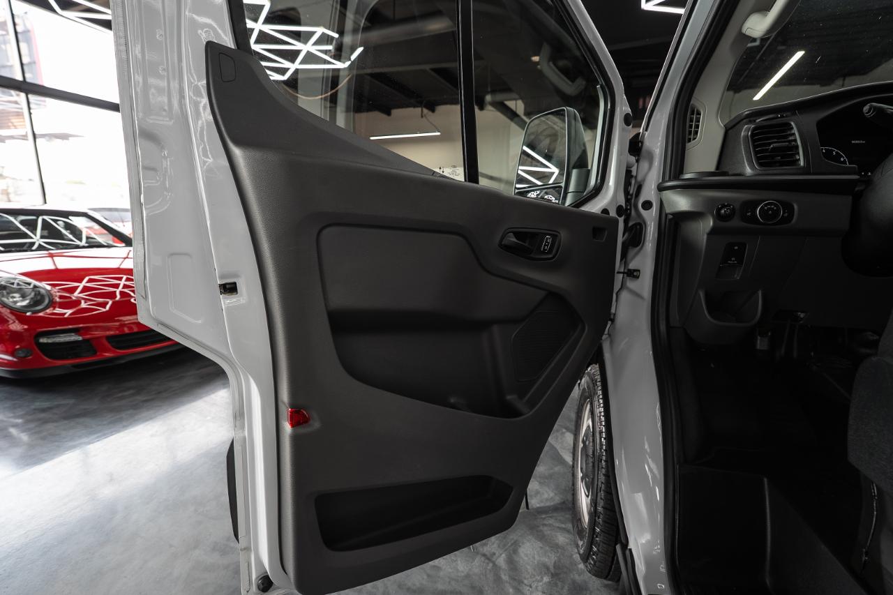 Ford Transit 350 Wagon Low Roof XL w/Sliding Pass. 148-in. WB 2023