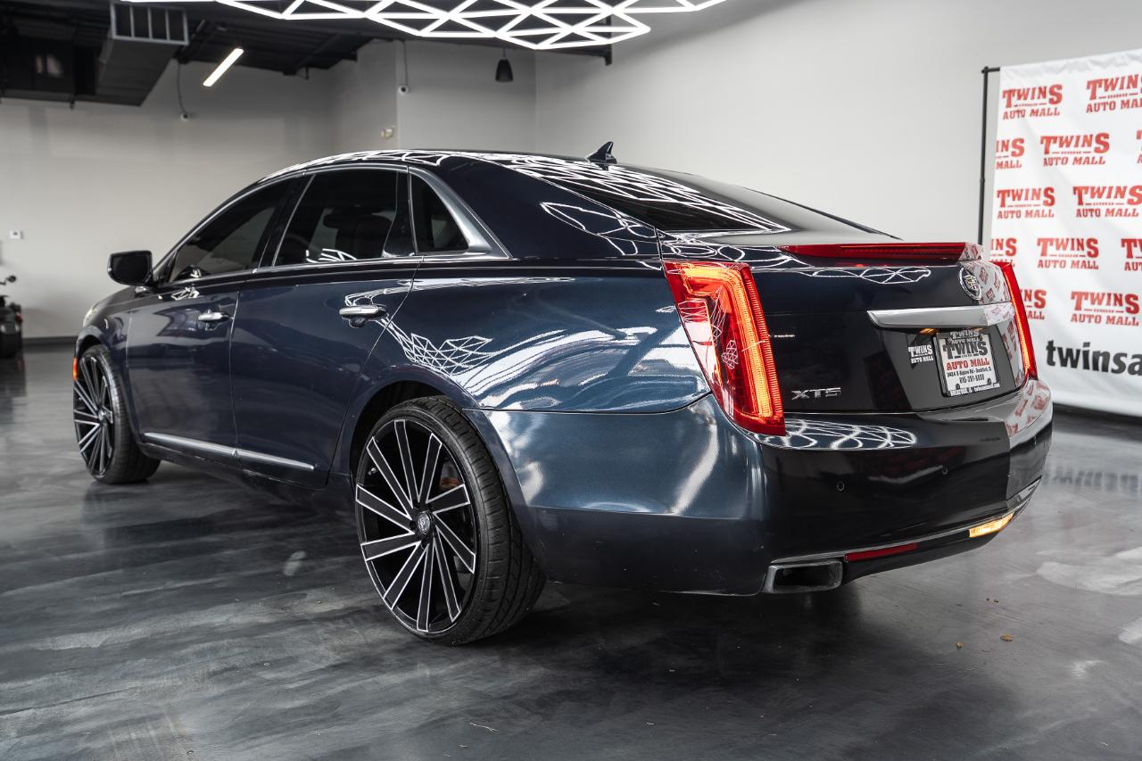 Cadillac XTS Luxury 2013