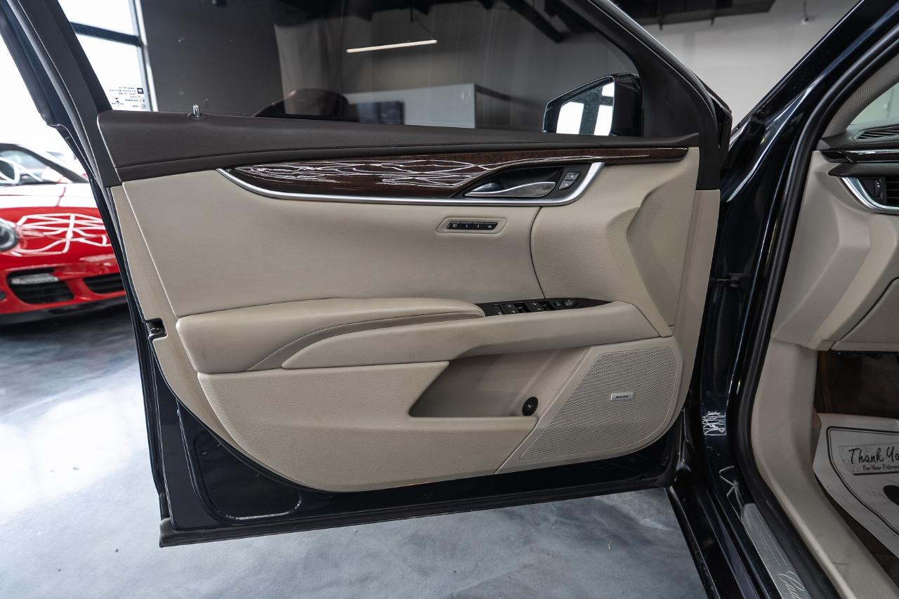 Cadillac XTS Luxury 2013