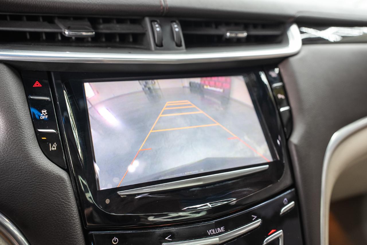 Cadillac XTS Luxury 2013