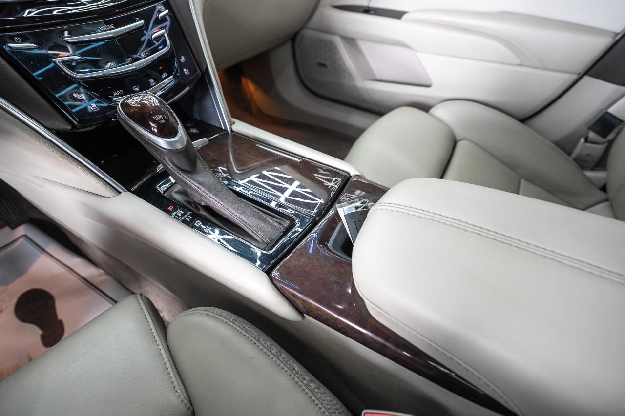 Cadillac XTS Luxury 2013