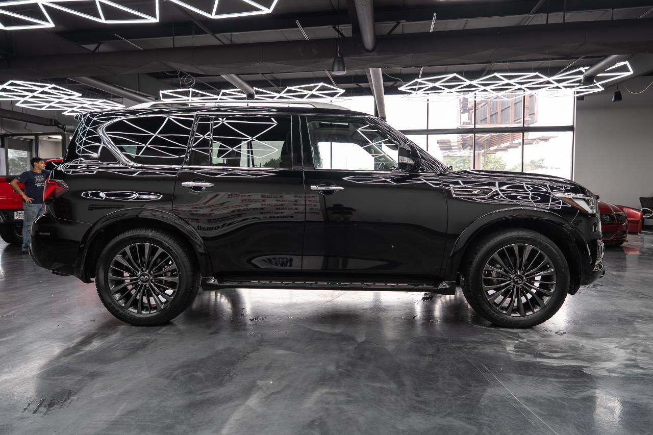 Infiniti QX80 LUXE 4WD 2021