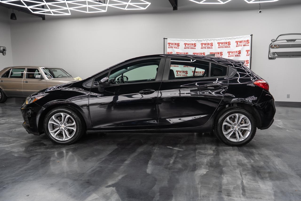Chevrolet Cruze LS Hatchback 2019