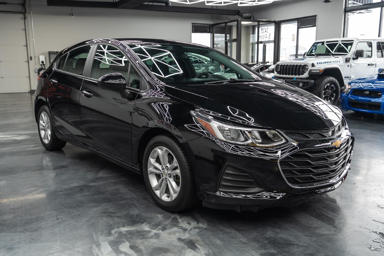 Chevrolet Cruze LS Hatchback 2019