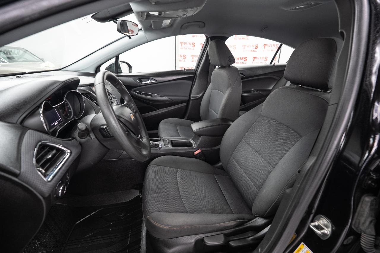 Chevrolet Cruze LS Hatchback 2019