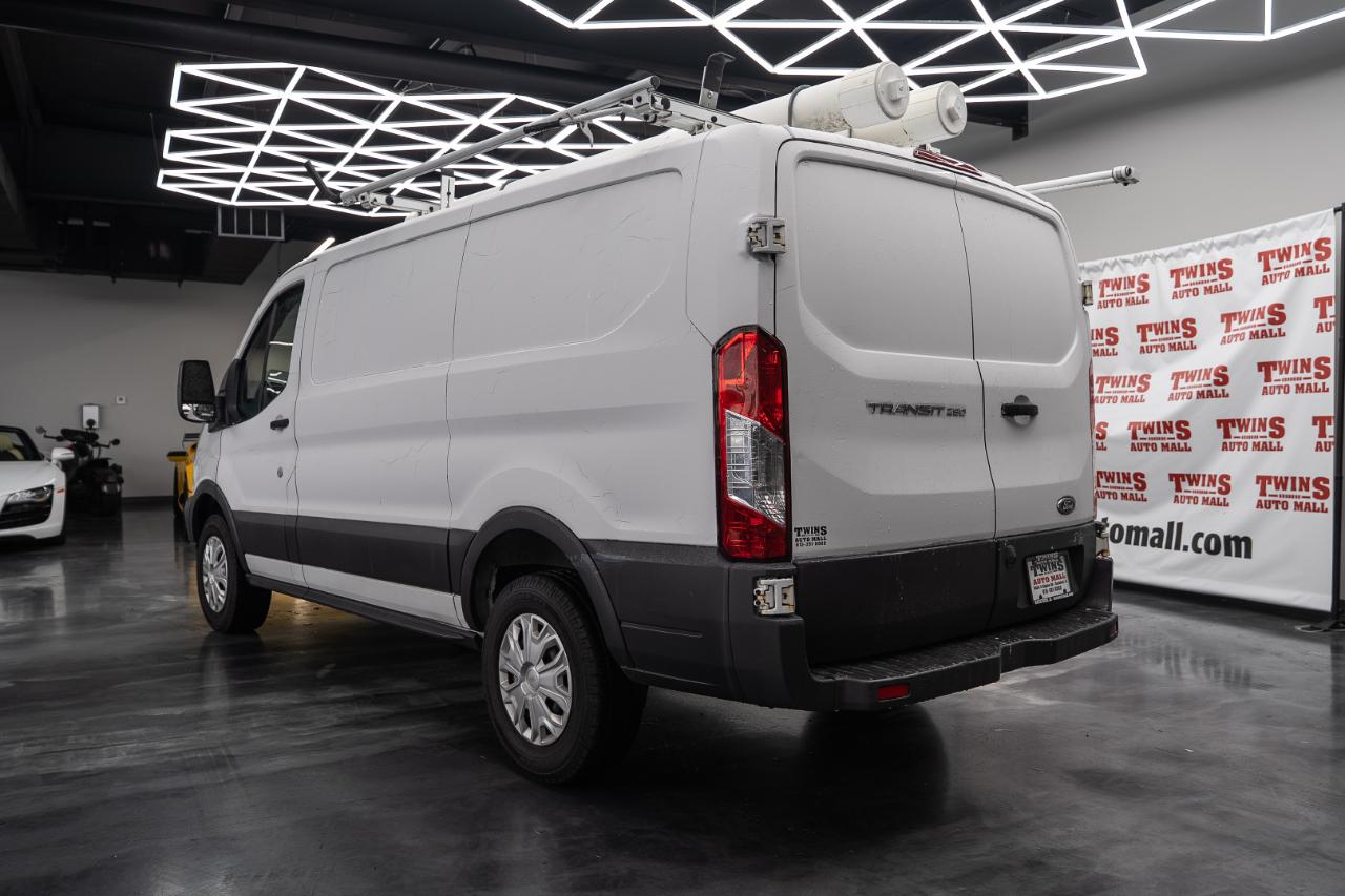 Ford Transit 250 Van Low Roof 60/40 Pass.130-in. WB 2016