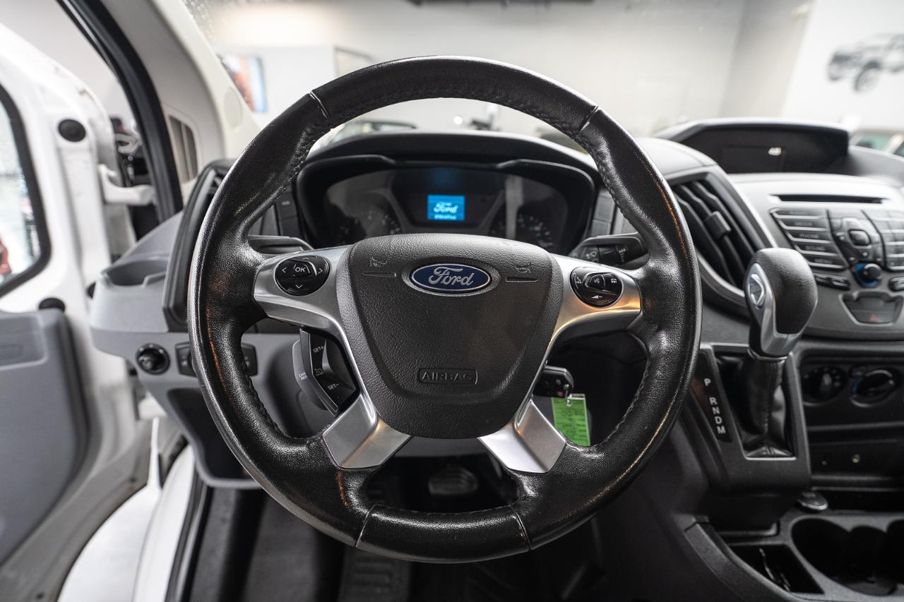 Ford Transit 250 Van Low Roof 60/40 Pass.130-in. WB 2016