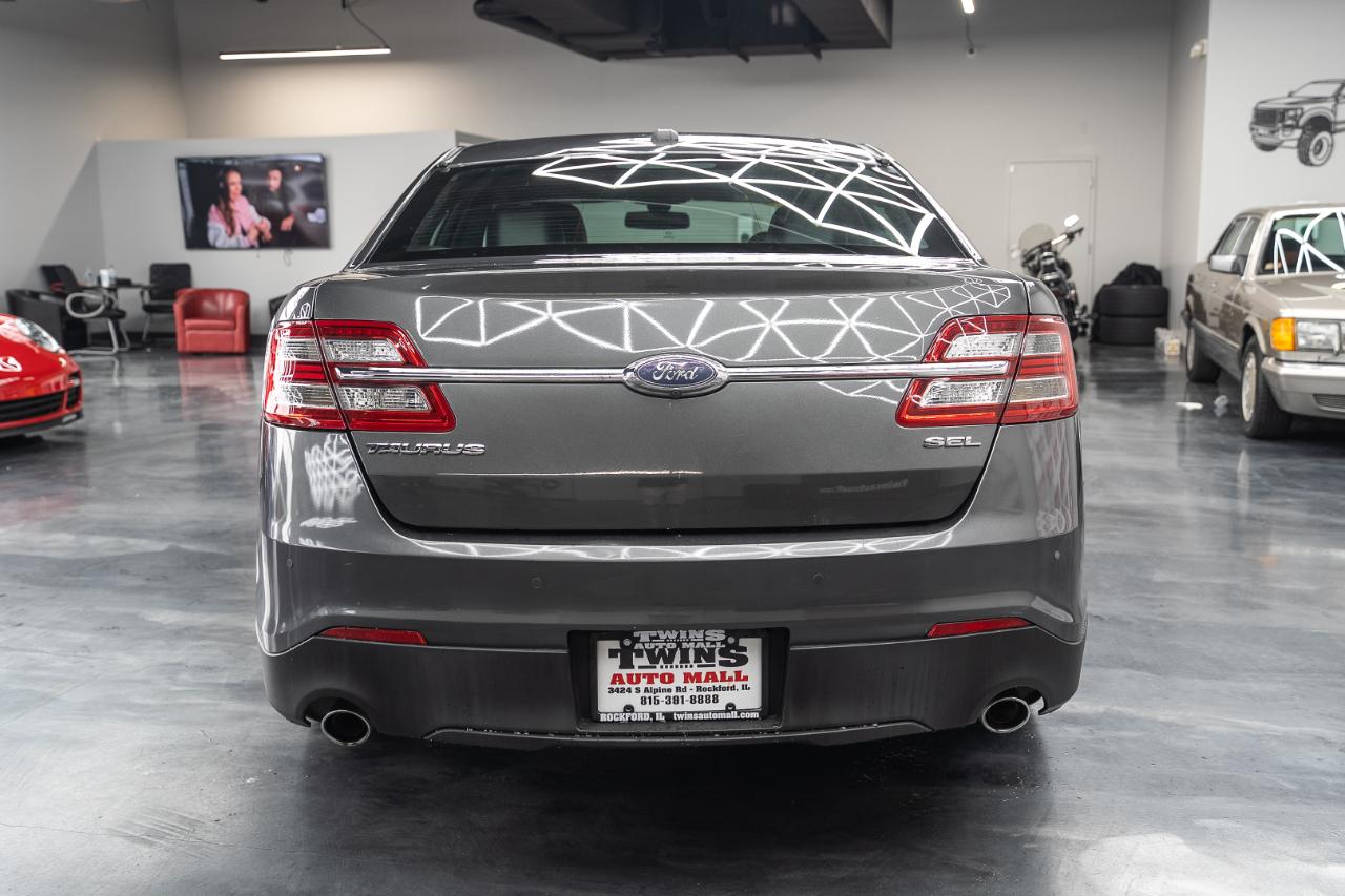 Ford Taurus SEL FWD 2016